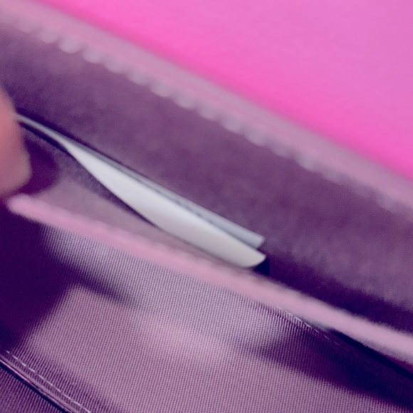 NEW $1800 Versace paradise hot Pink and Gold Medusa yummy leather Crossbody - Picture 10 of 10